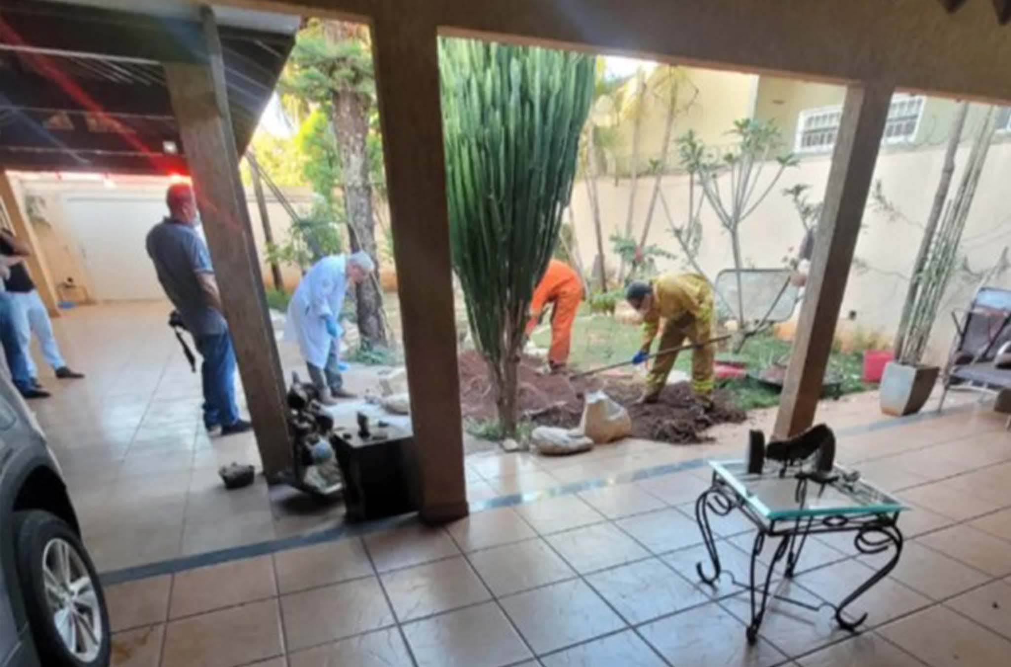 Mulher de 62 anos é morta asfixiada em sua própria casa