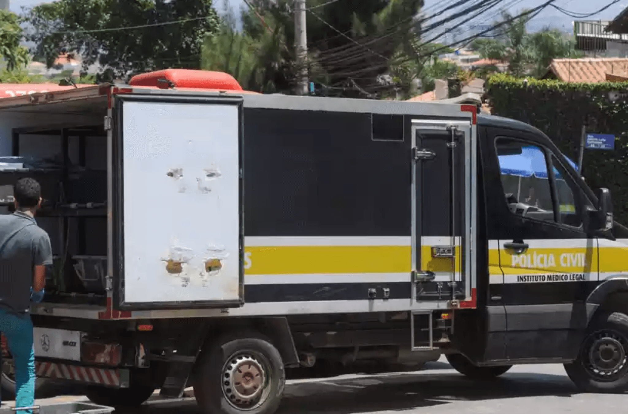 Filha presencia pai matando a mãe com golpes de picareta em Belo Horizonte