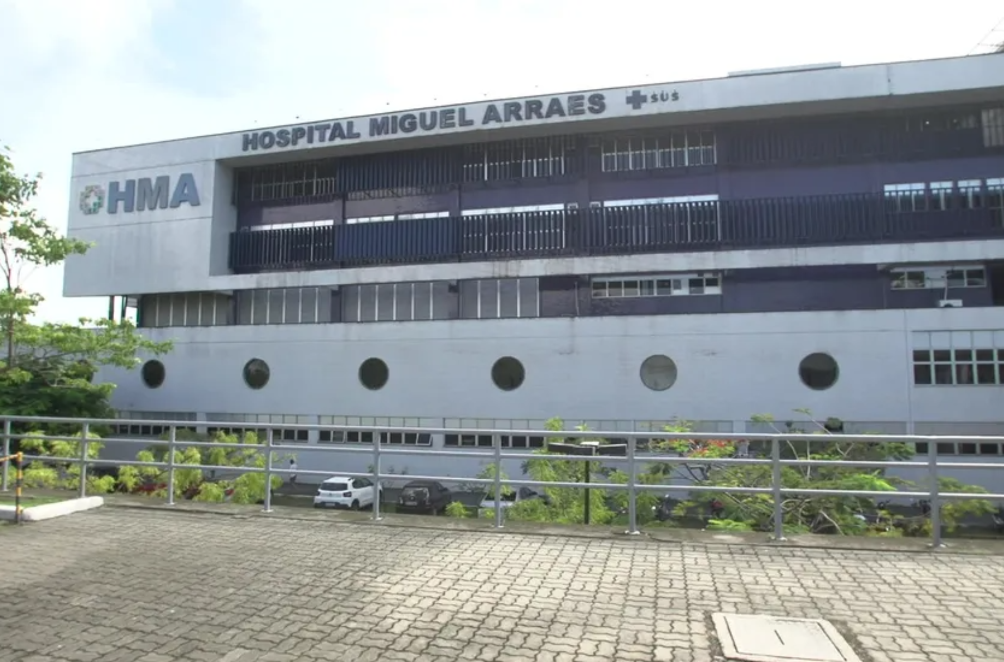 Jovem é esfaqueado pela namorada por não revelar a senha do seu Instagram 