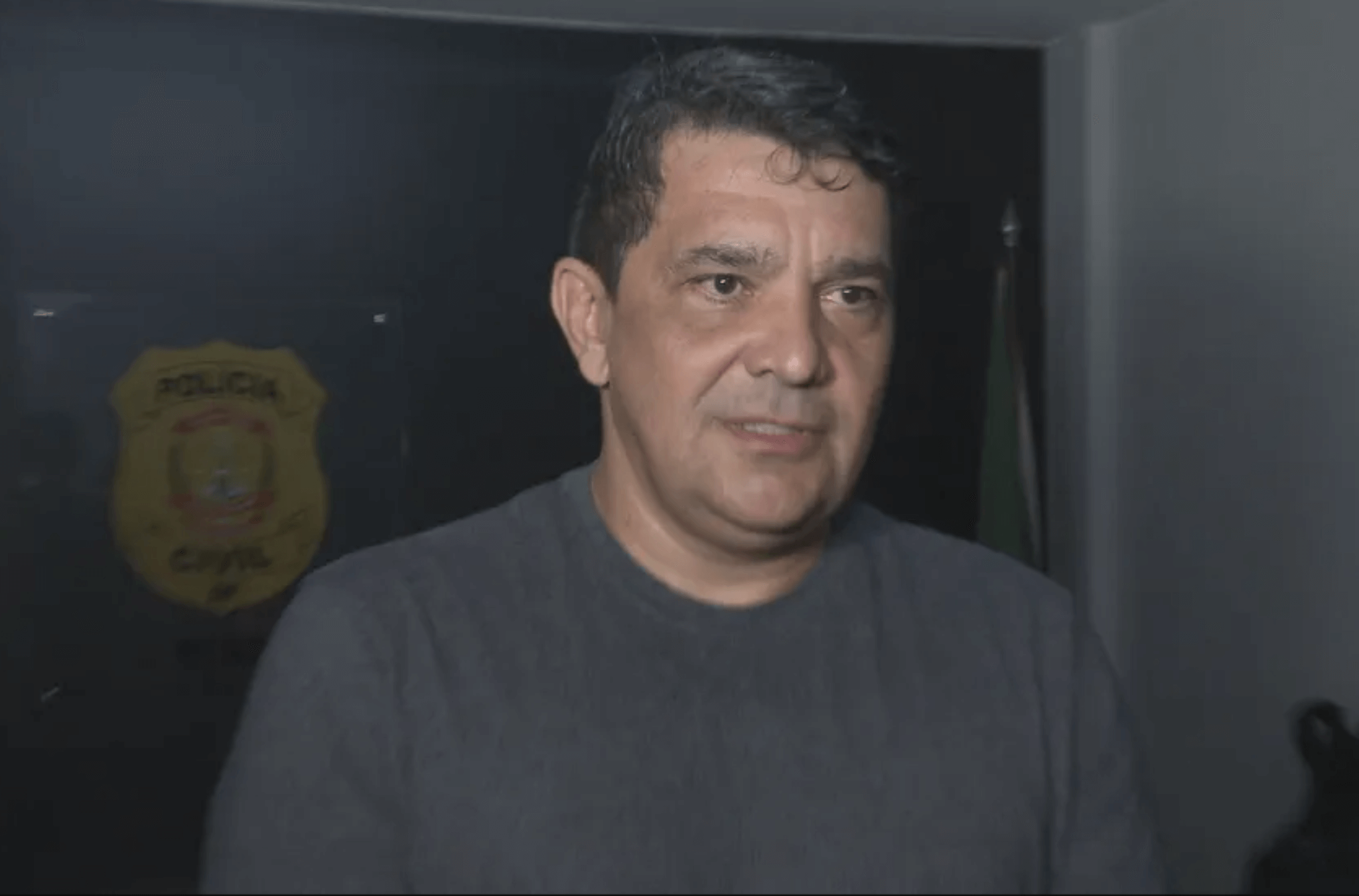 Imagem ilustra o agressor.