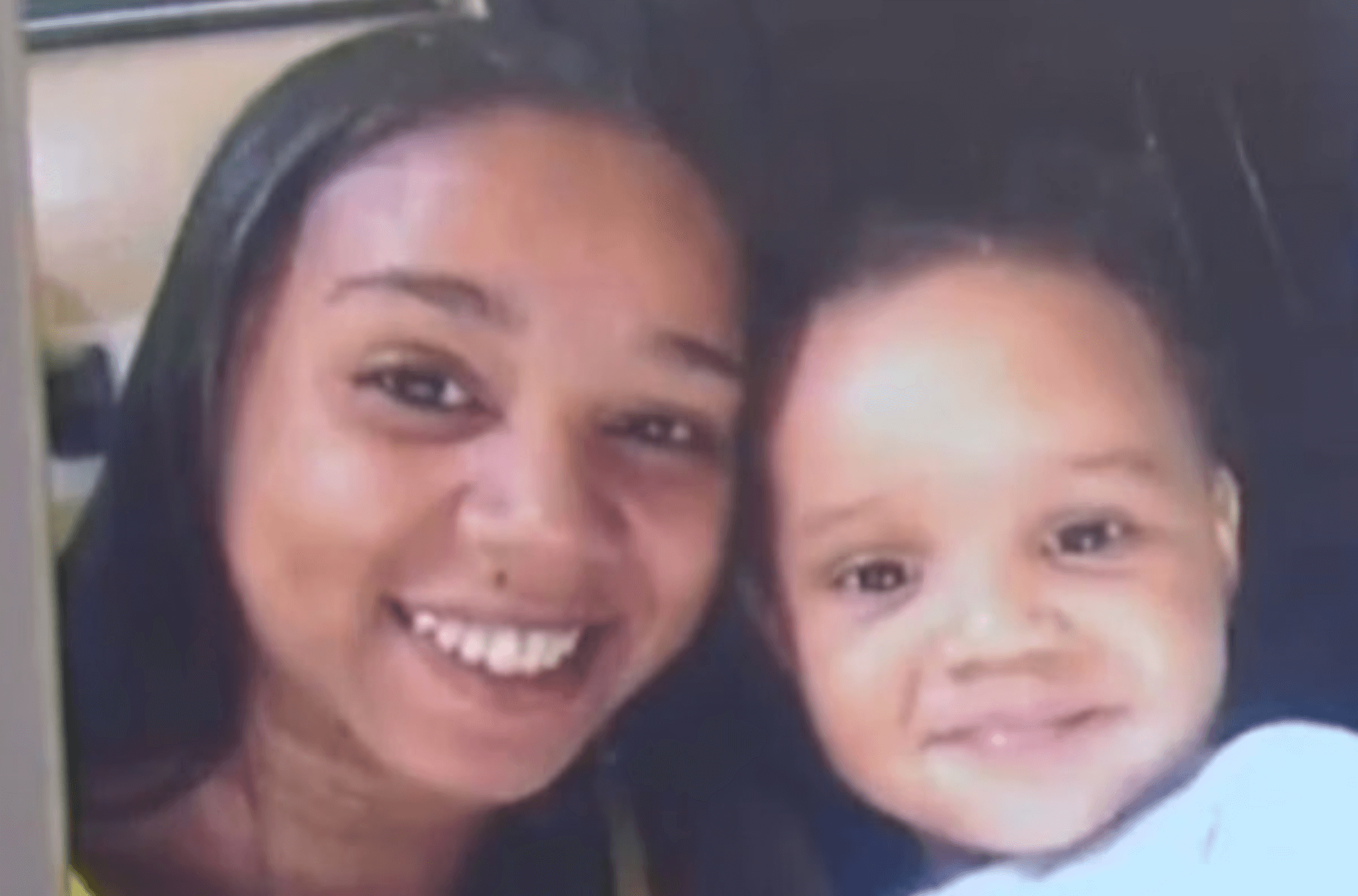 Na imagem vemos mulher e criança desaparecida