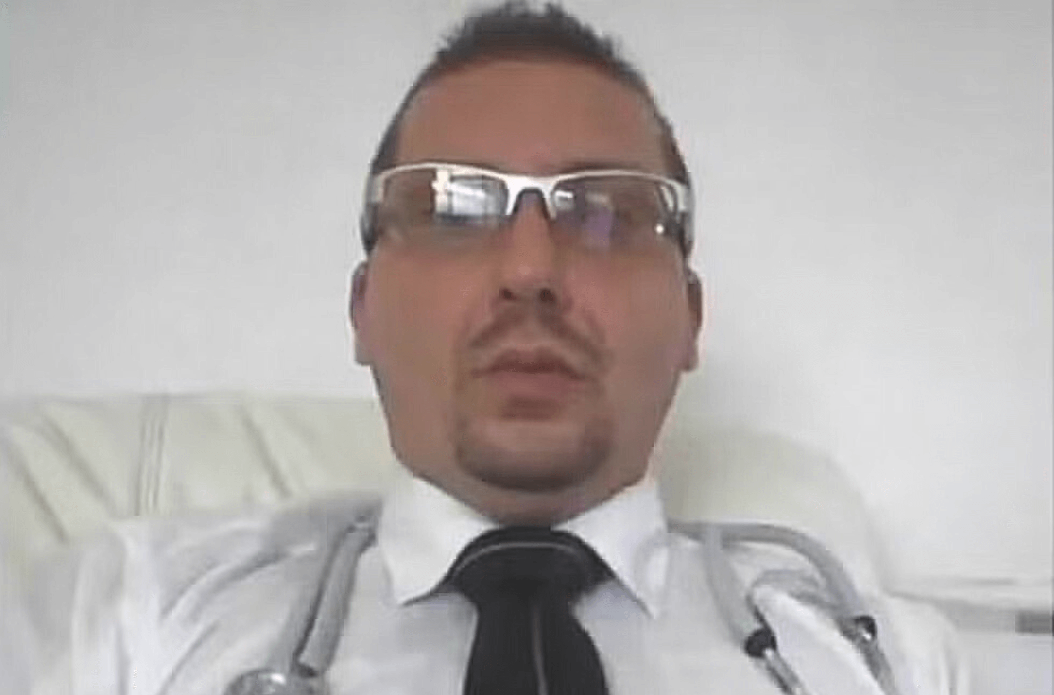 Médico é encontrado com mãos amarradas e corda no pescoço