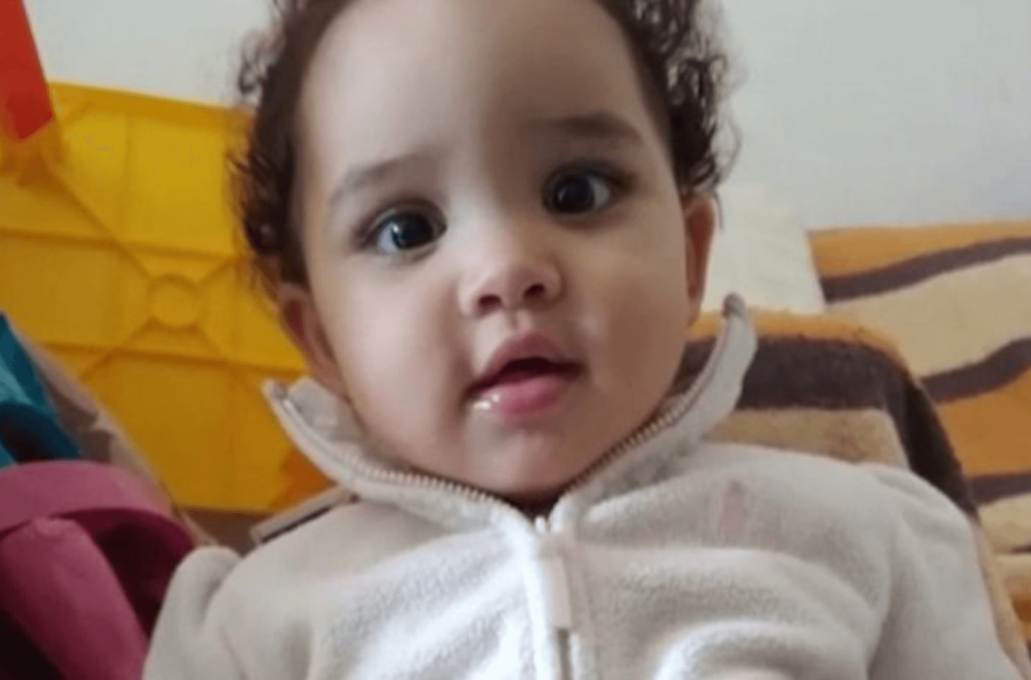 Criança de 1 ano morre em circunstâncias suspeitas