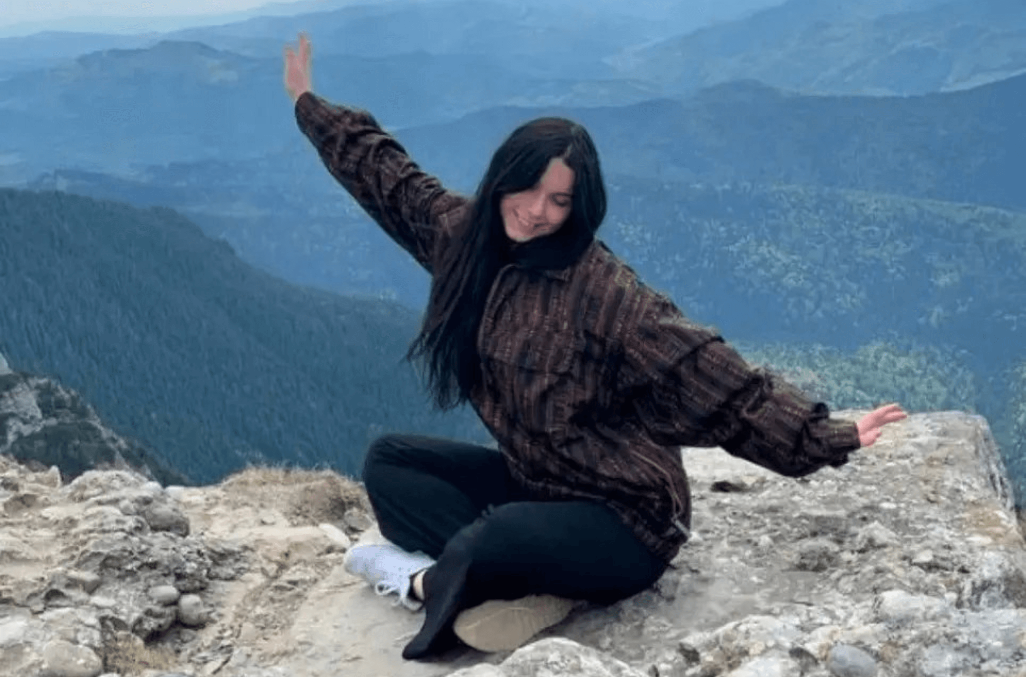 Jovem é morta por urso na frente do namorado