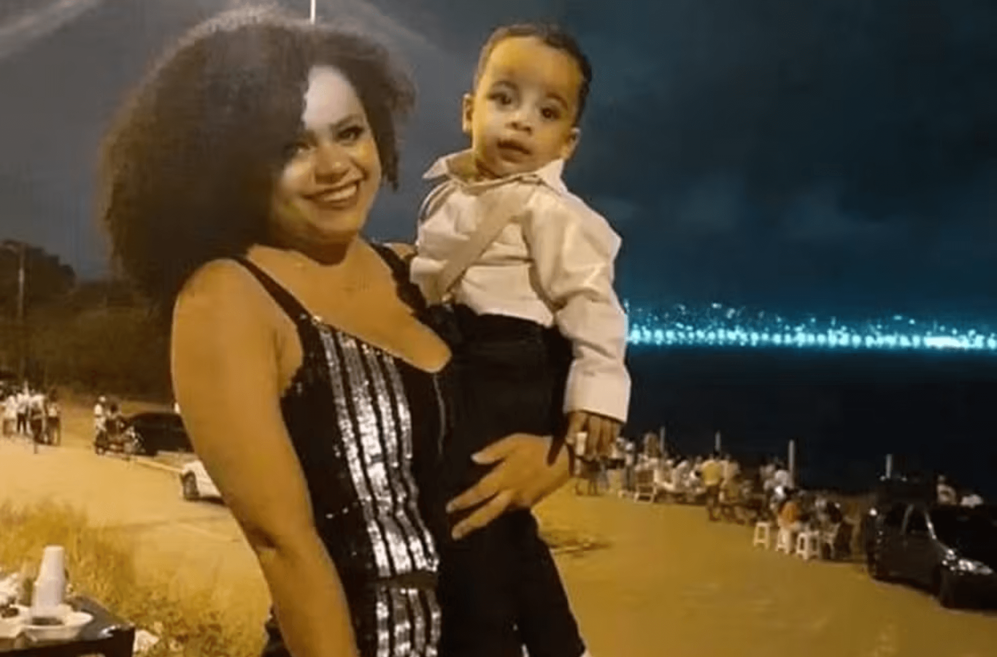 Mulher decapita filho de 6 anos