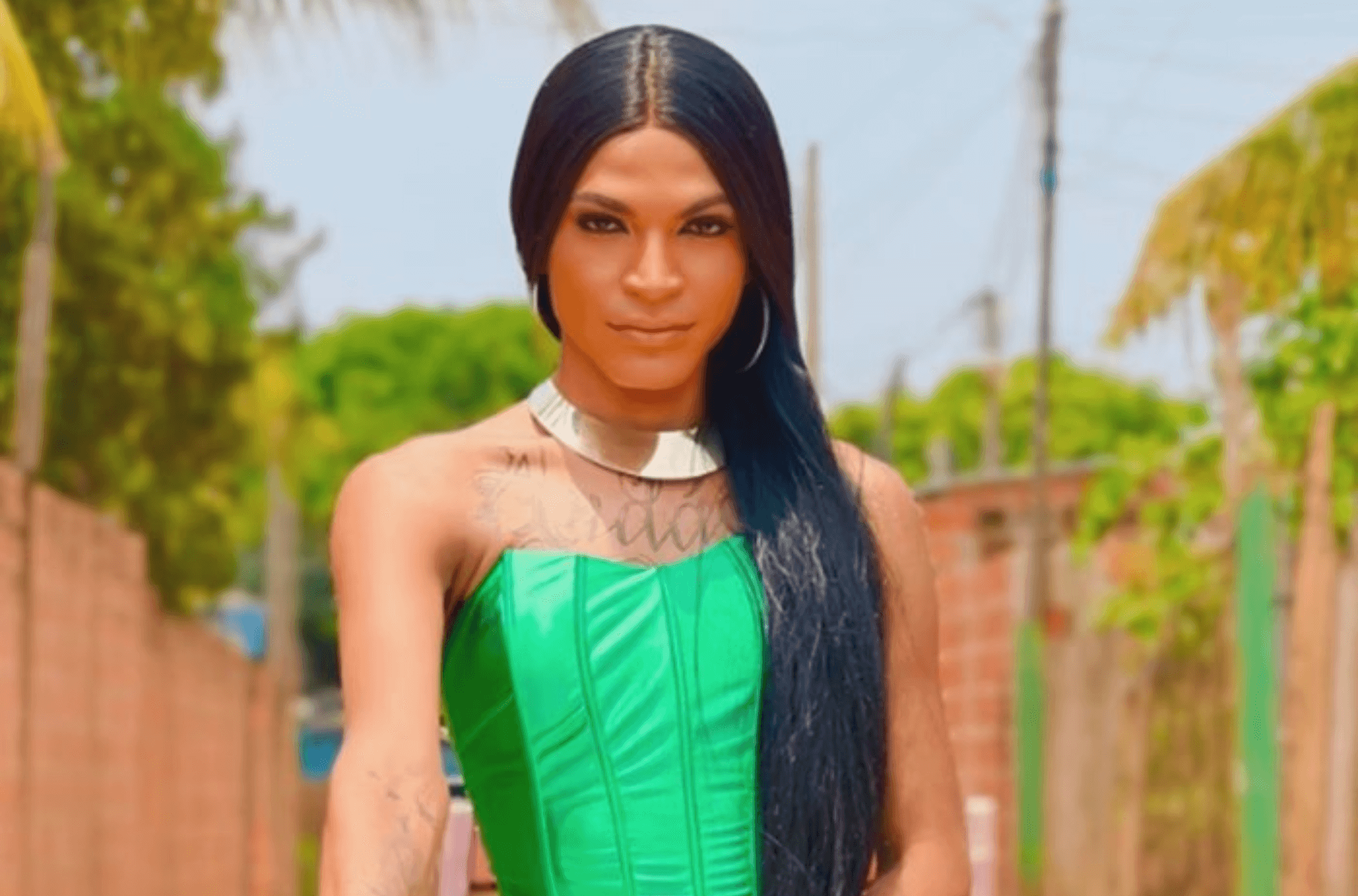 Cantora trans é encontrada decapitada